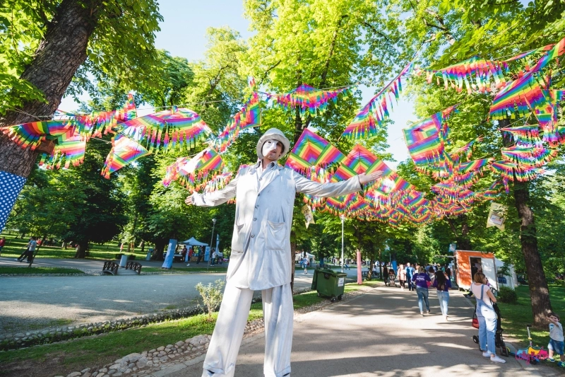 lollyboom-vine-la-brasov