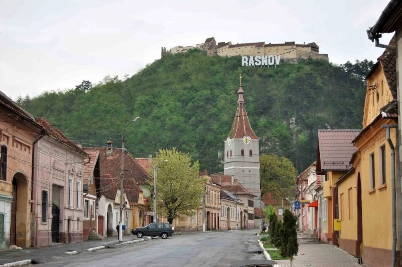 lucrari-de-reabilitare-in-cartierele-de-blocuri-din-rasnov