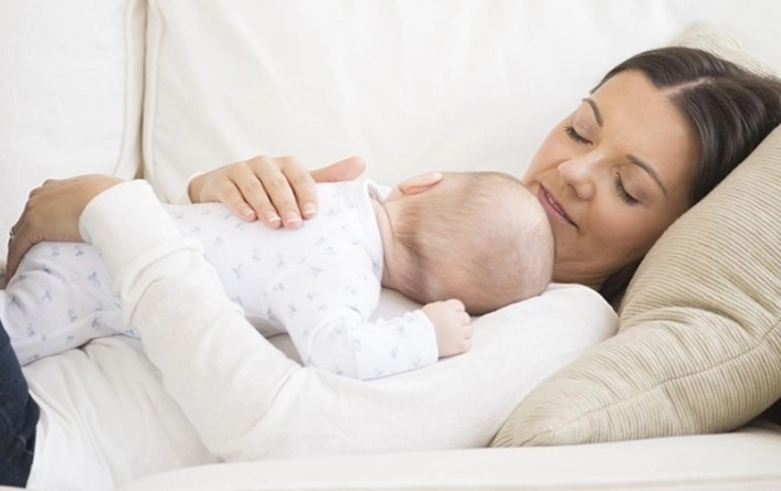 maxim-1800-de-euro-pentru-cresterea-copilului