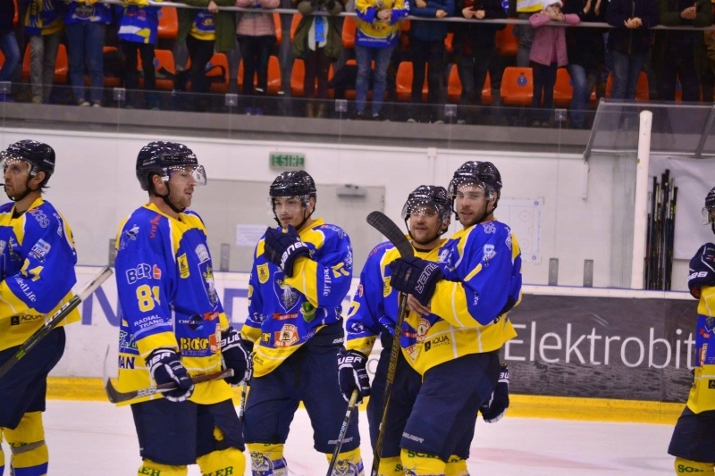 o-victorie-si-o-infrangere-in-weekend-pentru-lupi