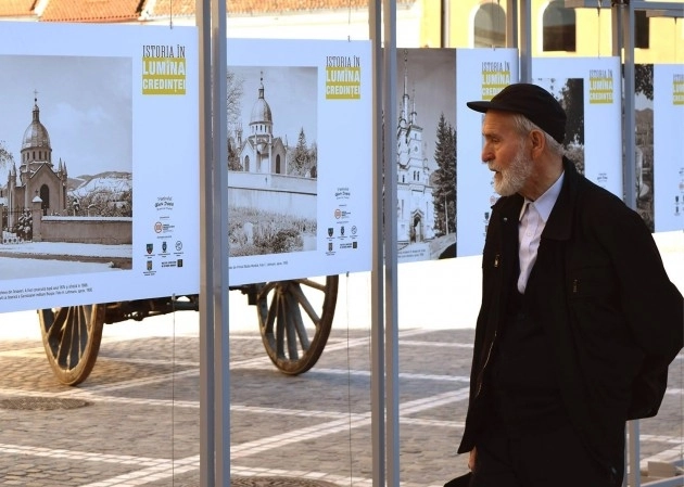 panouri-de-afisaj-pe-strada-republicii-