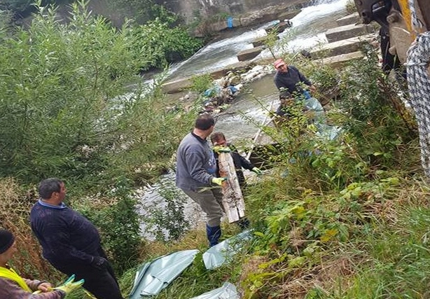 pe-paraul-ghimbasel-va-fi-montat-un-gratar-care-sa-colecteze-deseurile-aduse-de-apa