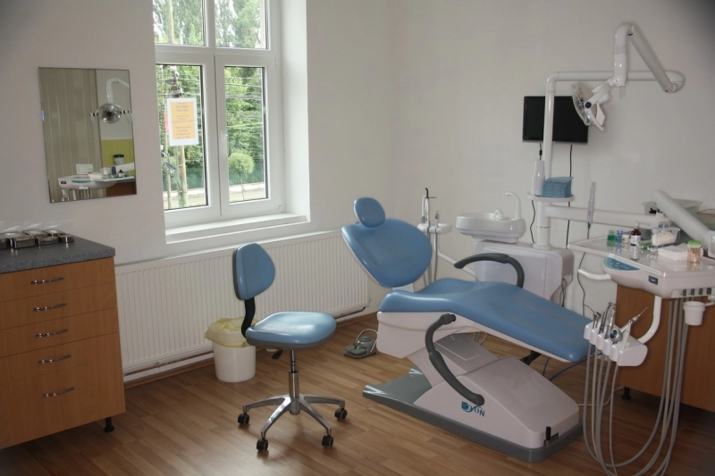 planuri-pentru-doua-cabinete-stomatologice-pentru-elevi-la-brasov