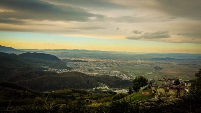 primul-festival-de-sporturi-montane-din-romania-are-loc-la-sacele