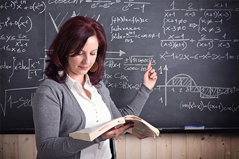 profesorii-care-sunt-implicati-in-proiectele-europene-vor-fi-platiti-la-un-nivel-superior