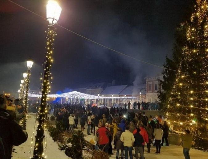 revelion-in-aer-liber-la-mare-cautare-in-orasele-judetului-brasov