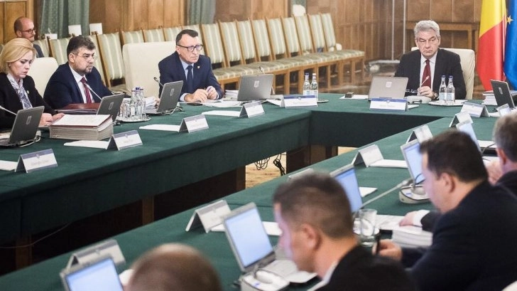 revolutia-fiscala-a-fost-adoptata-de-guvern-in-ciuda-protestelor-sindicatelor-si-patronatelor