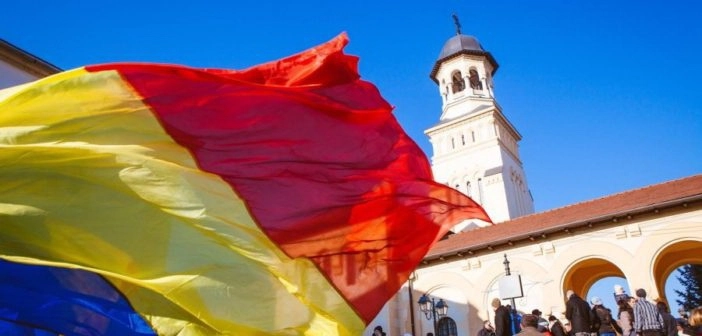 romanii-sunt-invitati-sa-voteze-identitatea-vizuala-a-centenarului-marii-uniri