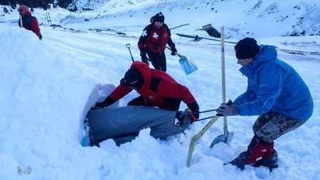 salvamontistii-romani-antrenati-de-francezi-in-muntii-fagaras