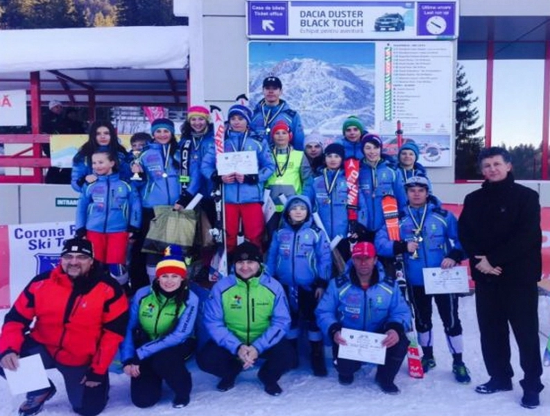 schiorii-coronei-au-castigat-12-medalii-de-aur-in-doua-competitii