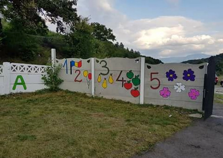 se-cauta-voluntari-pentru-amenajarea-curtii-gradinitei-din-satul-mina-1-mai