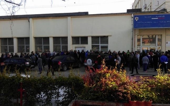 se-deschid-inca-doua-ghisee-la-pasapoarte