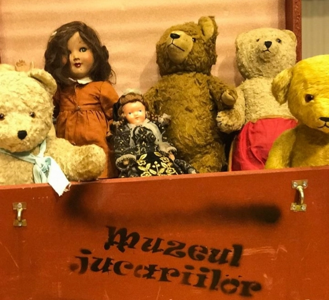 se-deschide-muzeul-jucariilor-la-casa-muresenilor-