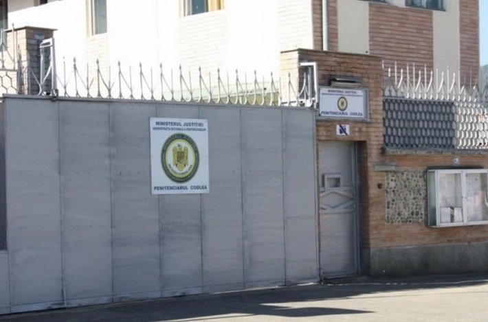 se-fac-angajari-la-penitenciarul-codlea