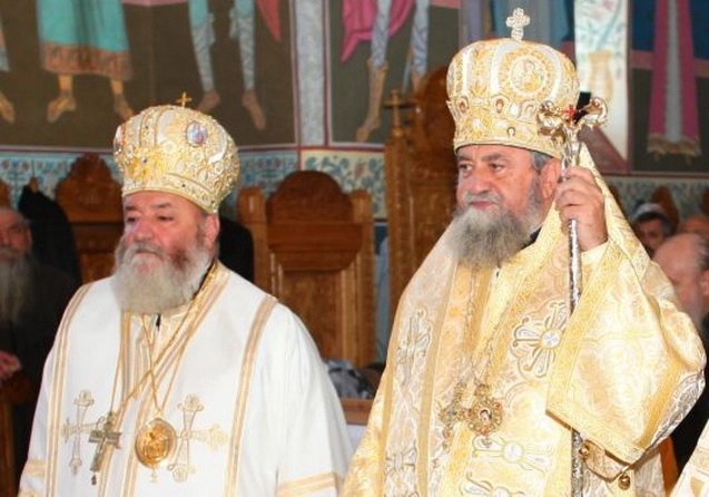 slujiri-arhieresti-la-praznicul-intrarii-in-biserica-a-maicii-domnului