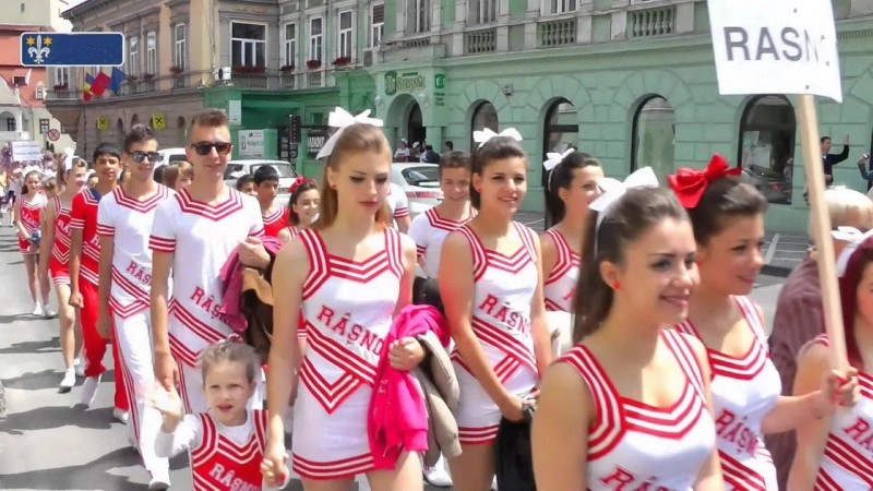 spectacol-de-frumusete-si-energie-la-rasnov-campionatul-national-de-majorete