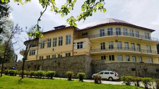 spitalul-municipal-din-sacele-a-fost-vizitat-de-la-redeschidere-de-peste-1200-de-pacienti