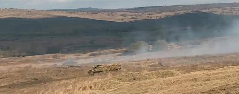 un-proiectil-lansat-in-cadrul-exercitiului-militar-de-la-cincu-a-ratat-tinta-si-a-intrat-pe-teritoriu-civil-