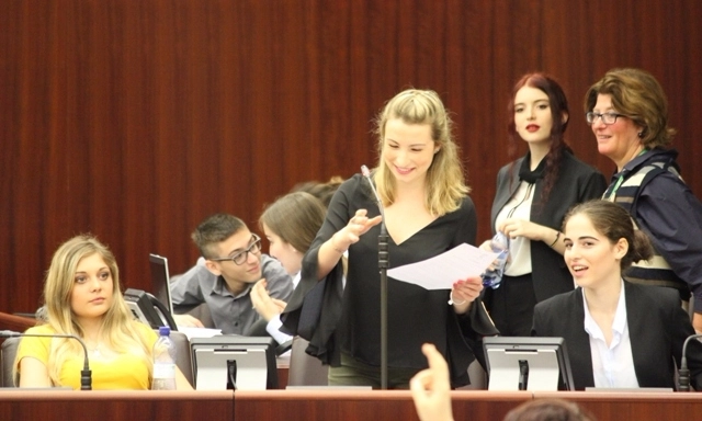 universitatea-transilvania-isi-premiaza-studentii-erasmus-