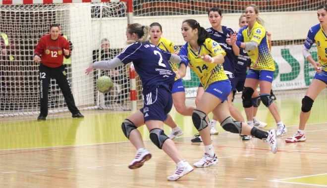 zece-jucatoare-de-la-corona-convocate-la-loturile-nationale-de-handbal