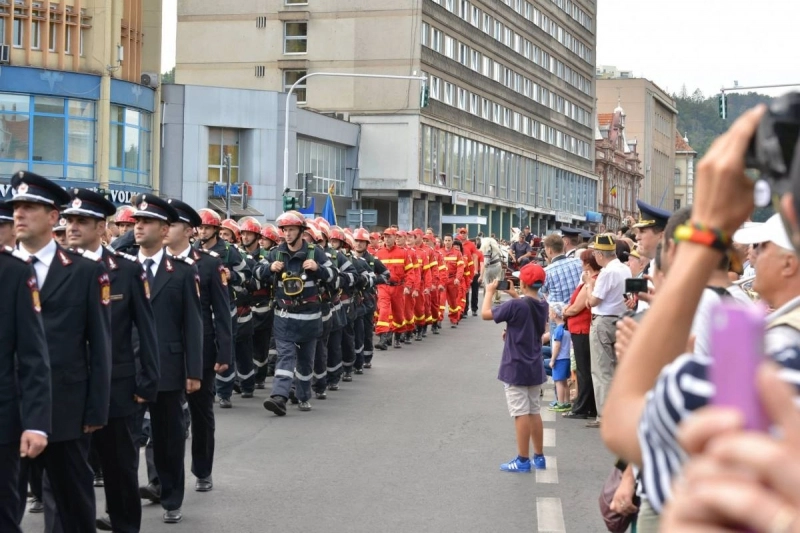 -la-brasov-au-loc-manifestari-prilejuite-de-ziua-pompierilor-din-romania