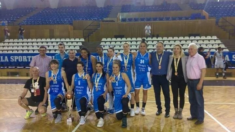 2-jucatoare-de-la-olimpia-csu-in-echipa-sezonului