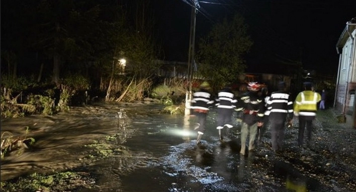 60-de-gospodarii-inundate-la-vama-buzaului