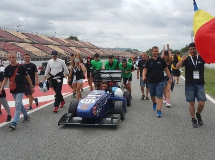 bluestreamline-a-luat-duminica-premiul-best-team-work-la-formula-student-spania-2018