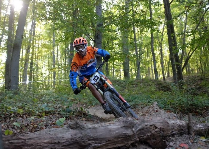 brasoveanul-sebastian-rapea-sa-clasat-pe-locul-2-la-harghita-enduro