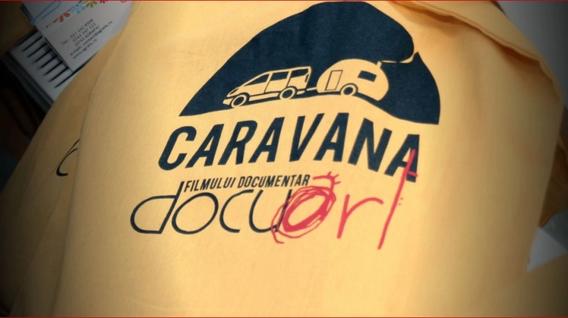 caravana-docuart-ajunge-la-brasov