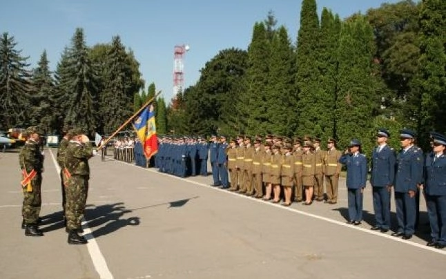 ceremonie-de-absolvire-in-cadrul-academiei-fortelor-aeriene-henri-coanda