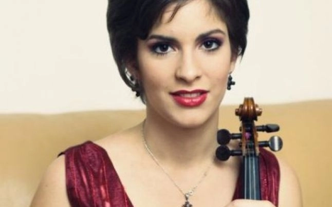 concert-cu-violonista-ioana-cristina-goicea-si-dirijorul-brasovean-cristian-orosanu