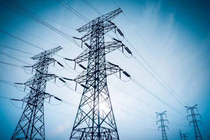 curentul-electric-sar-putea-ieftini-cu-35