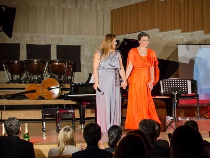 daniela-nane-si-ioana-maria-lupascu-la-reduta-de-ziua-culturii-nationale