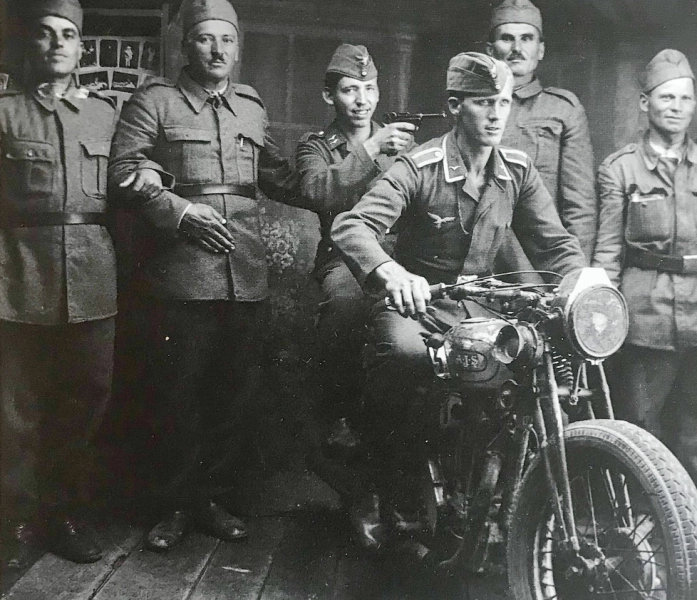 documentare-si-dezbateri-in-fiecare-seara-de-marti-la-rectorat