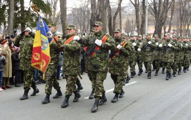 doua-batalioane-din-brasov-vor-participa-la-parada-de-centenar-de-la-albaiulia