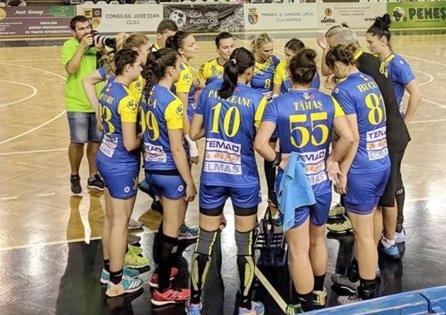 echipa-de-handbal-corona-brasov-se-infunta-cu-csm-bucuresti-duminica