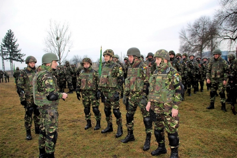 exercitiu-de-antrenament-la-cincu-pentru-militarii-care-pleaca-in-afganistan