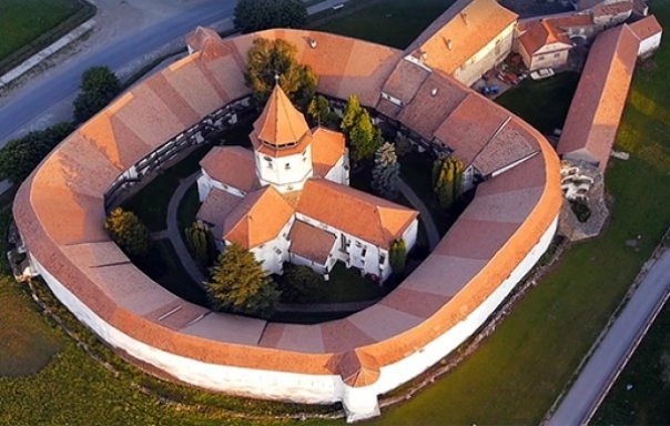 festivalul-musica-barcensis-continua-la-biserica-evanghelica-rasnov-si-biserica-fortificata-prejmer