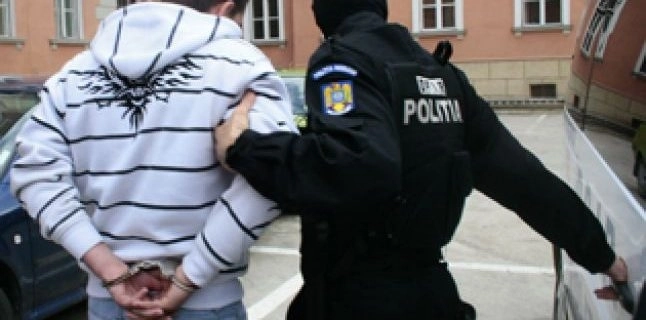 inchisoare-pentru-tanarul-care-sia-violat-si-omorat-vecina-de-83-de-ani