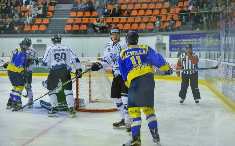 infrangere-pentru-lupi-in-primul-meci-din-semifinalele-erste-liga