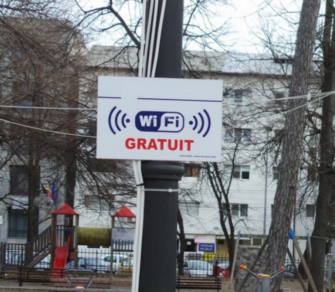 internet-gratuit-in-piata-sfatului-pe-republicii-si-in-3-parcuri-din-brasov