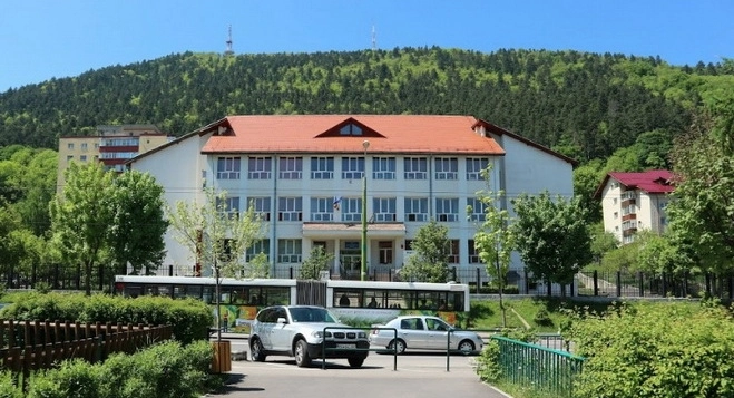 investitii-pentru-mansardarea-unor-scoli-din-cartierele-aglomerate
