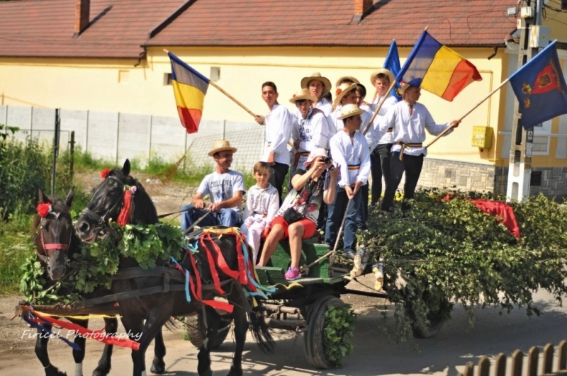 invitatie-la-feldioara-la-baterea-armindenilor