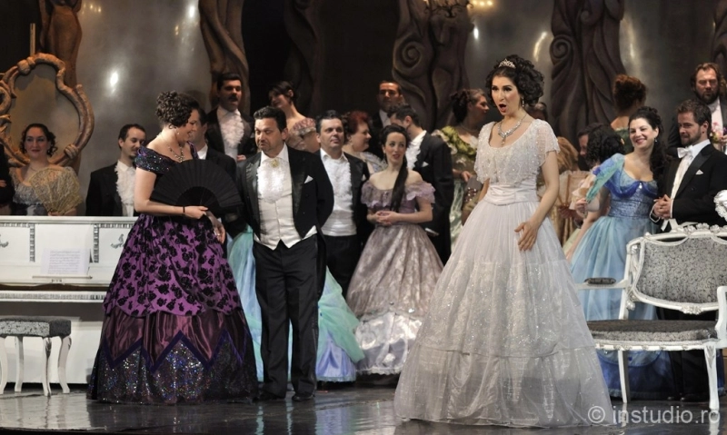 la-65-de-ani-de-existenta-opera-brasov-deschide-stagiunea-cu-traviata