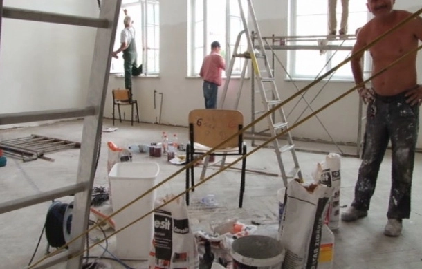 liceul-honterus-renovat-partial-de-catre-parintii-elevilor