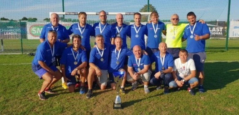 liriada-rasnov-vicecampioana-europeana-la-minifotbal-in-liga-campionilor-pentru-seniori