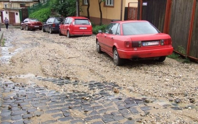 locuitorii-din-schei-cer-interzicerea-de-noi-contructii-in-zona-dupa-inundatiile-din-aceasta-saptamana
