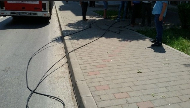 lovit-in-timp-ce-suna-la-112-pentru-a-salva-pe-altcineva