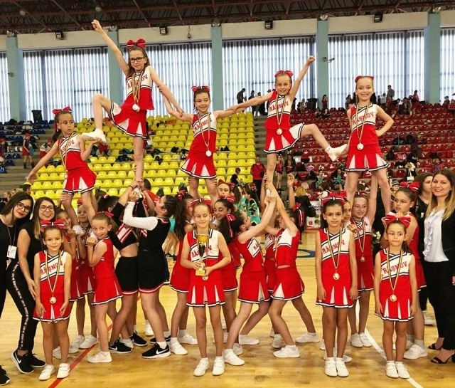 majoretele-din-rasnov-inca-o-data-campioane-nationale